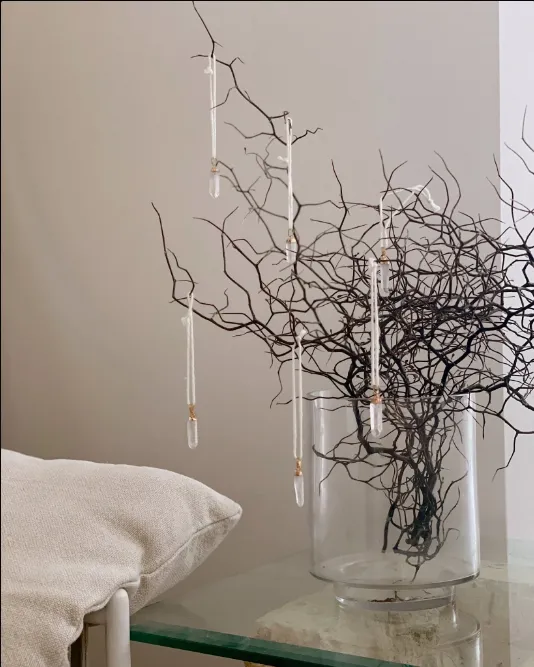 How to cleanse and charge clear quartz for Christmas use