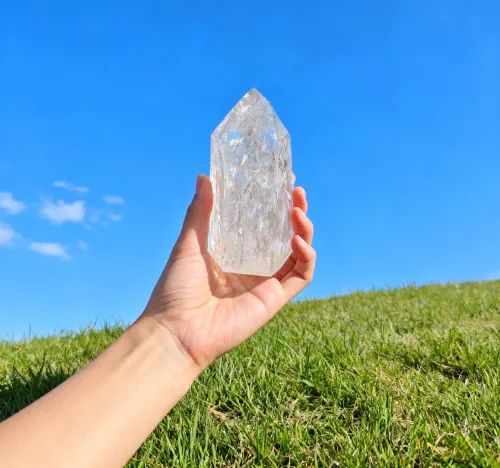 Is Clear Quartz linked to crown chakra only?