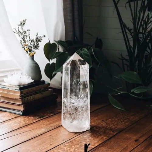 Which Finger To Wear Clear Quartz Ring For Female