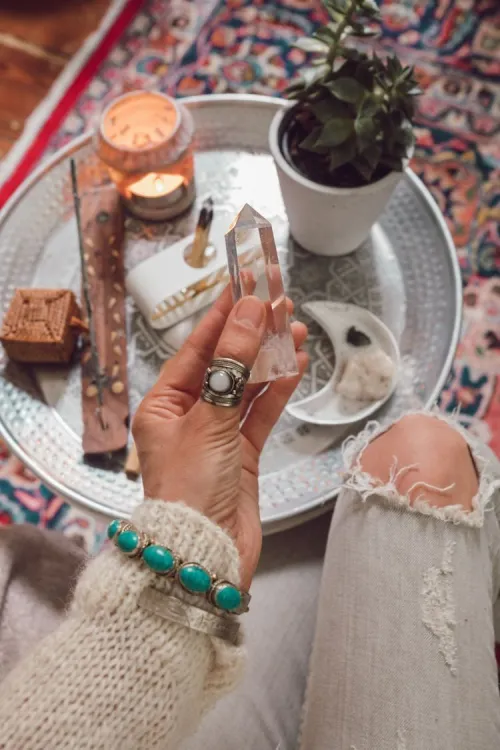 how is clear quartz formed