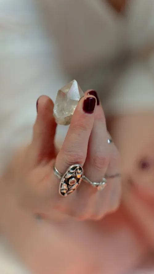 Microscopic quartz inclusions examination