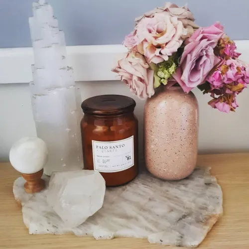 Quartz jewelry enduring daily wear