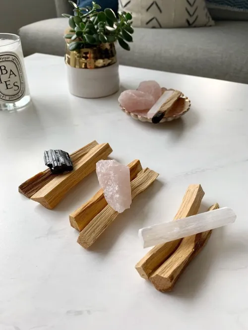 Quartz stored in padded wooden box