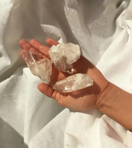 Does Clear Quartz Help With Anxiety